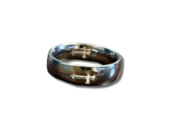 Metal ordination ring with cross design on the band